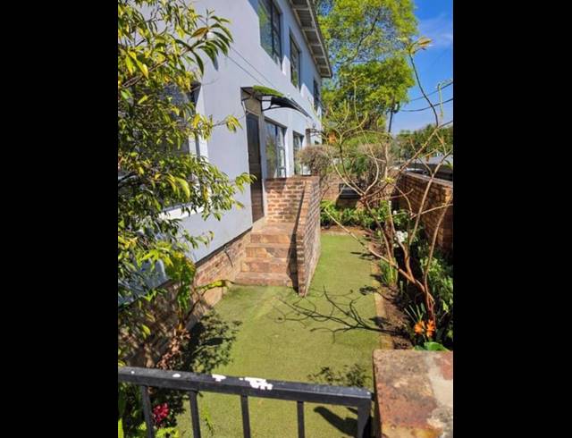 3 BEDROOM PROPERTY TO RENT IN MENLO PARK